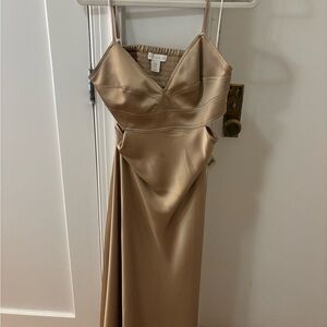 NWT House of Harlow backless Elegant Satin Tan Dress